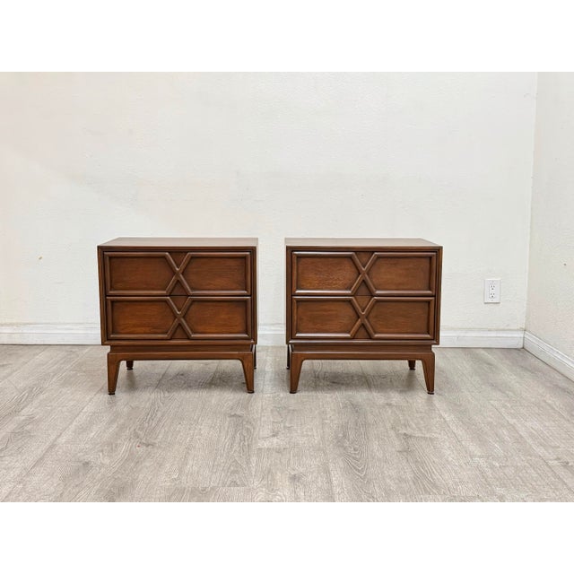 American of Martinsville Pair of Mid Century Modern Nightstands For Sale - Image 4 of 11