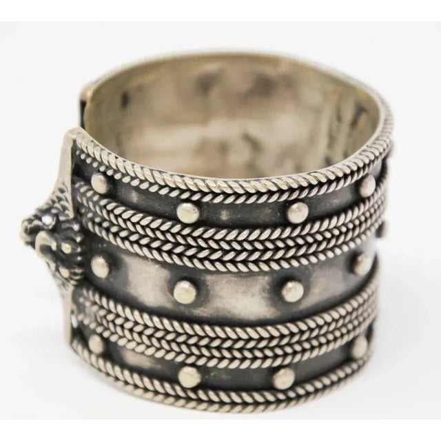 Mid 20th Century Moroccan Vintage Berber Tribal Ethnic Cuff For Sale - Image 14 of 18