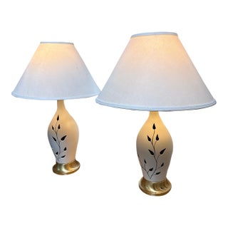 Late 20th Century French Country Countryside Leaf Motif Ceramic Table Lamps, Pair For Sale