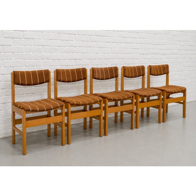 Erik Buch Set of 5 Mid Century Modern Oak Dining Chairs, Made in Denmark, C. 1960s For Sale - Image 4 of 16