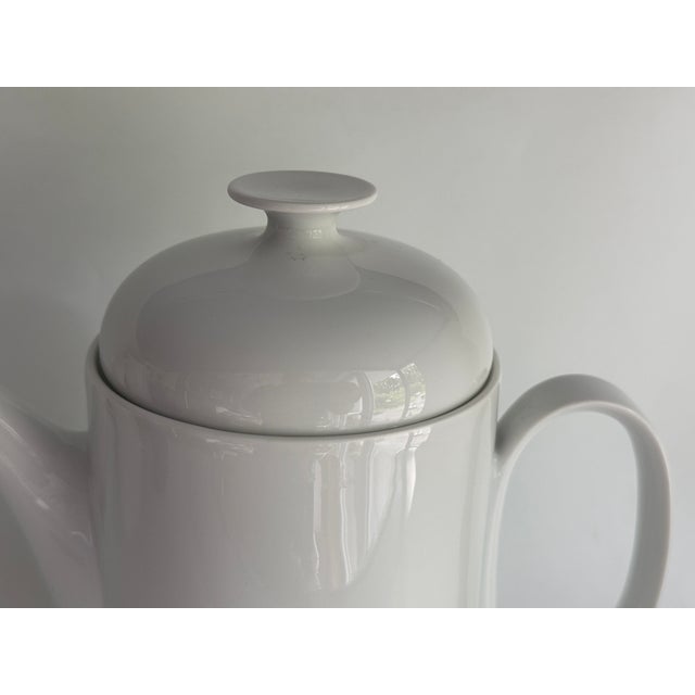 Coffee pot 1L Series: Duo Material: Porcelain Design: Ambrogio Pozzi Condition: Very good used condition, no clips, first...