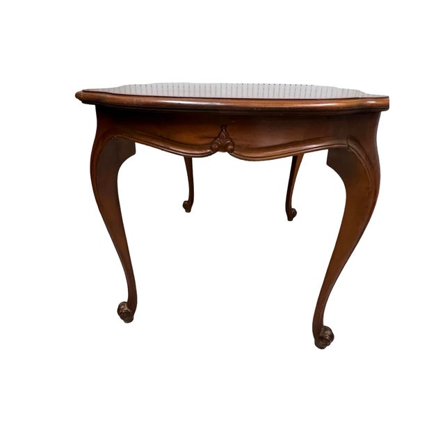 French Louis XV Style Walnut Coffee Table With Cabriole Legs and Scalloped Top 1930's For Sale In Houston - Image 6 of 6