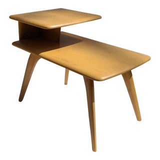 Mid 20th Century Heywood Wakefield Spider Leg Wheat Side/End Birch Step Table, M 308 G For Sale