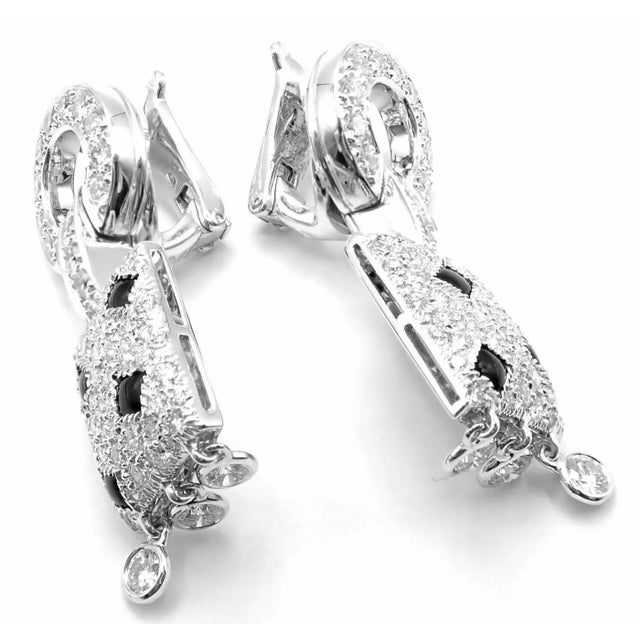 Contemporary 1990s Pair of Cartier Black Onyx Diamond Gold Panthere Panther Earrings For Sale - Image 3 of 13