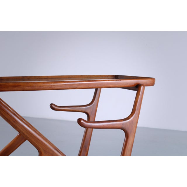 Italian Style Serving Trolley in Walnut by Cesare Lacca for Cassina, 1960s For Sale - Image 11 of 18