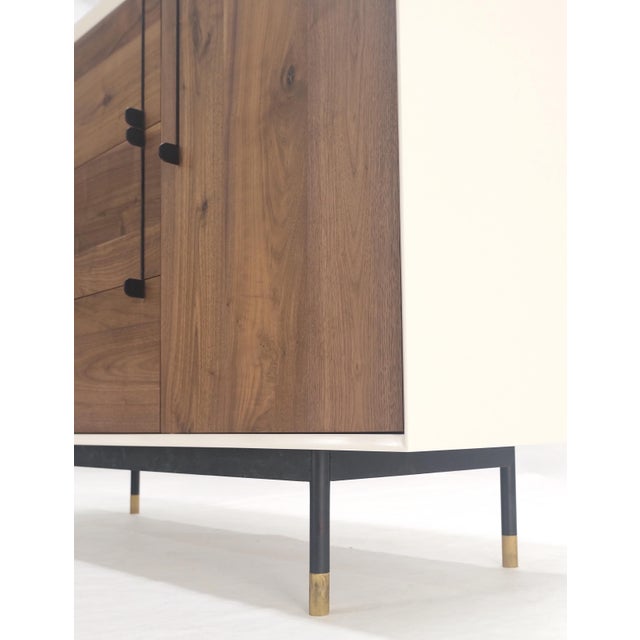 Paul McCobb White Lacquer & Walnut 3 Drawer Two Compartments Credenza Mid Century MINT For Sale - Image 4 of 11