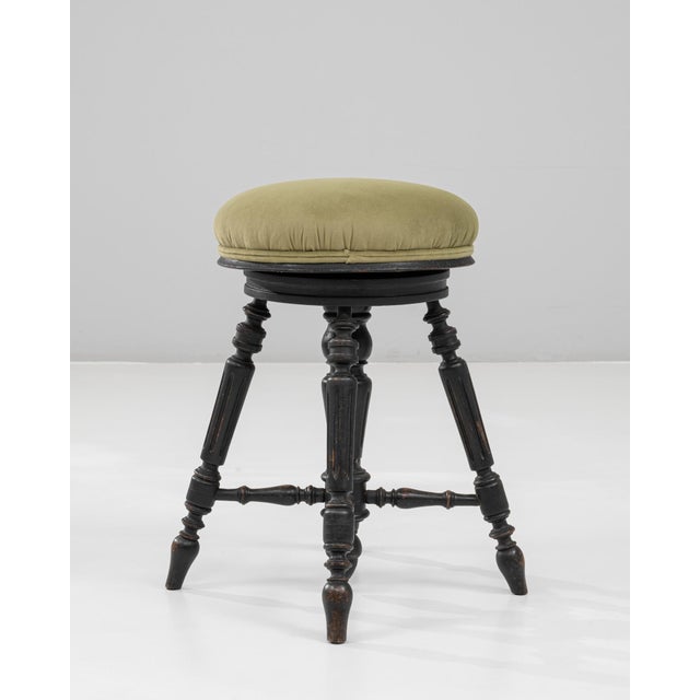 1920s French Victorian Upholstered Piano Stool with Turned Legs For Sale In Greensboro - Image 6 of 18