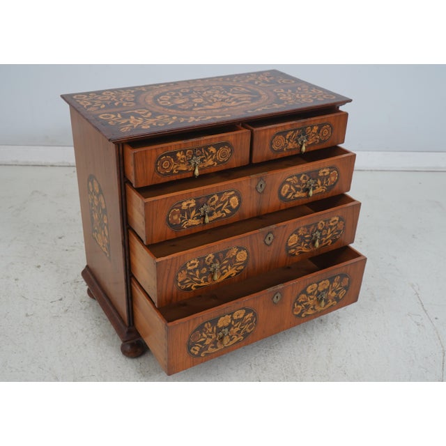 Traditional Alfonso Marina Marquetry Inlaid 5 Drawer Chest For Sale - Image 3 of 18