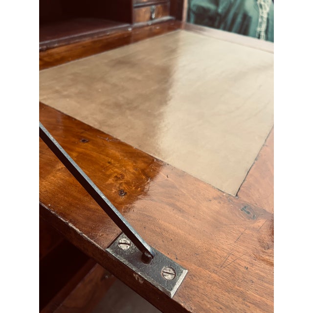 Wood William & Mary / Early 18th Century Inlaid Walnut Escritoire For Sale - Image 7 of 12