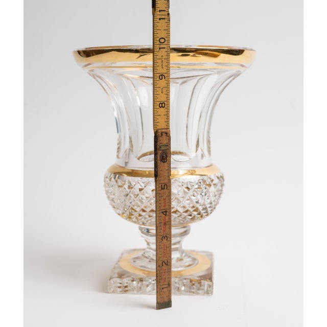 Early 20th Century Vintage Cut Crystal Urn Vase With Gold Rim Trim, Footed Pedestal Base For Sale - Image 5 of 7