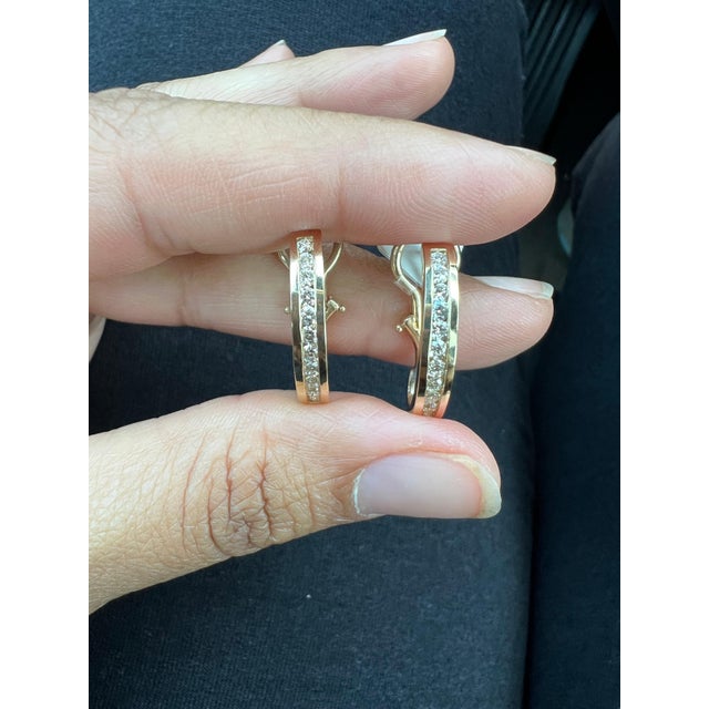 Roshe Jewels Hoop Earrings With Natural Diamonds, 0.75 Carats 14k Yellow Gold, A Pair For Sale In Los Angeles - Image 6 of 12