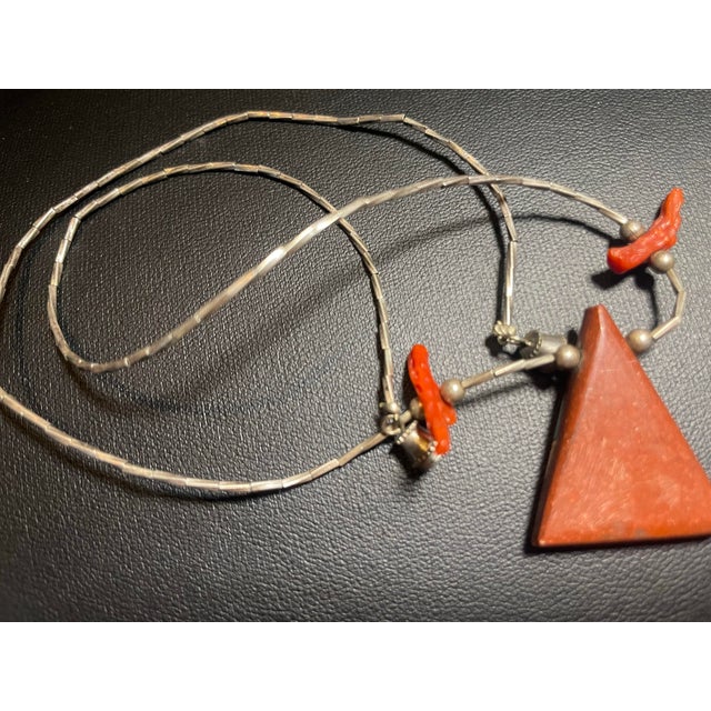 Native American Early 20th Century Pueblo Native American Santo Domingo Triangular Pendant Necklace For Sale - Image 3 of 6