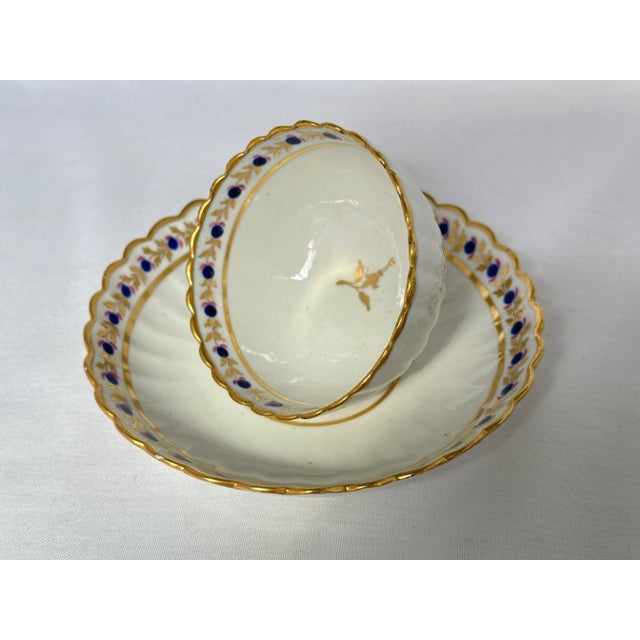 Late 18th Century 18th Century Flaming Pearl English Fluted Cobalt and Gold Porcelain Tea Bowl and Saucer Set For Sale - Image 5 of 6