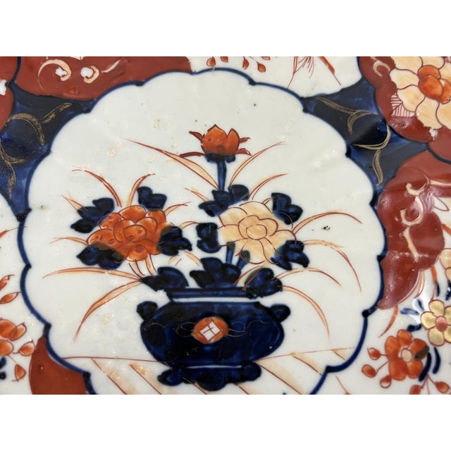 Imari Porcelain Dishes, Japan, 19th Century, Set of 2 For Sale - Image 4 of 15