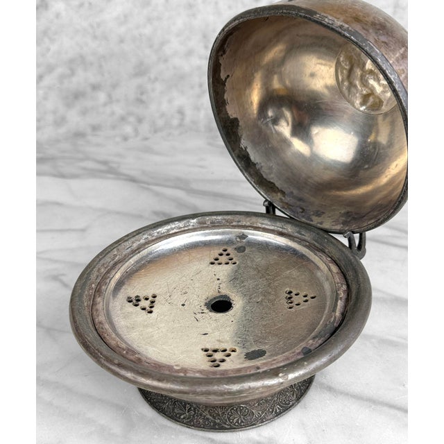 Antique Farmhouse Silverplate Round Domed Cow Butter Dish For Sale - Image 9 of 13