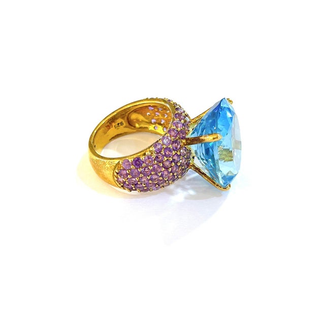 Bochic "Orient" Vintage Blue Topaz & Pink Sapphire Cocktail Ring 18K Gold & Silver, Size 7 For Sale - Image 14 of 18