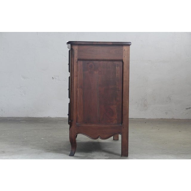 Vintage French Provençal Louis XVI Walnut Commode, 18th Century For Sale - Image 6 of 13