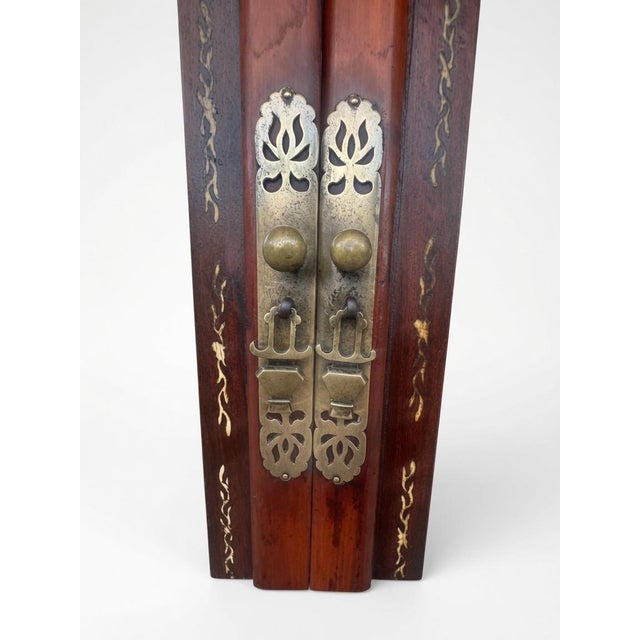 Vintage Chinese Cabinet With White Floral Inlay & Mirrored Doors – Statement Piece For Sale - Image 4 of 9