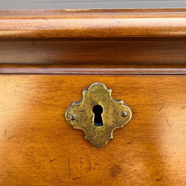 Vintage Statton Americana Traditional Solid Cherry 1 Drawer Console or Hall Table For Sale - Image 9 of 16