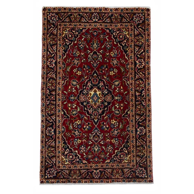 Middle Eastern Rug in Wool For Sale - Image 6 of 6