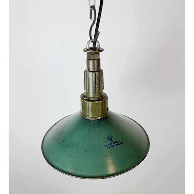 Metal Industrial Green Enamel Military Pendant Lamp with Cast Aluminium Top, 1960s For Sale - Image 7 of 18