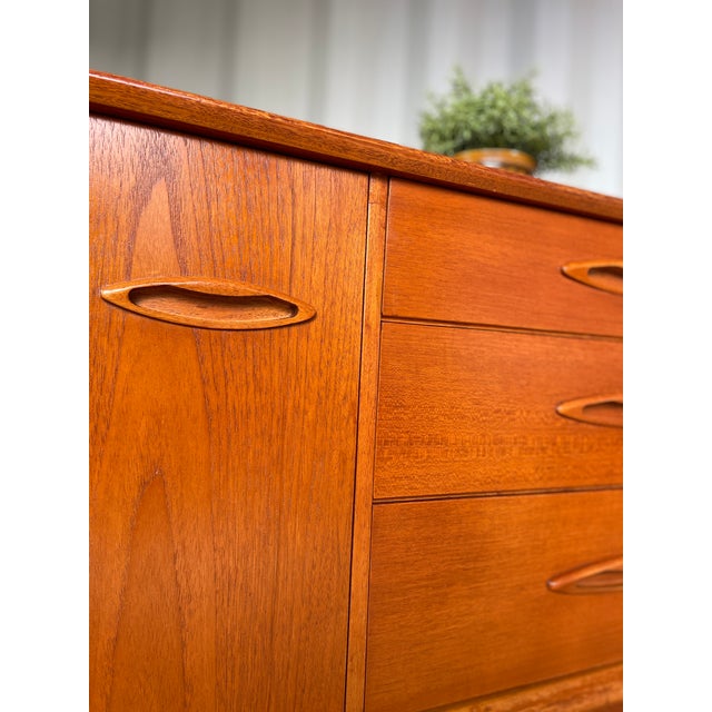 Mid-Century Modern Teak Sideboard from Jentique, 1960s For Sale - Image 17 of 18