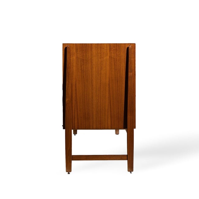 Mid 20th Century Kipp Stewart for Calvin Furniture Mid Century Walnut and Rosewood Sideboard Credenza For Sale - Image 5 of 10