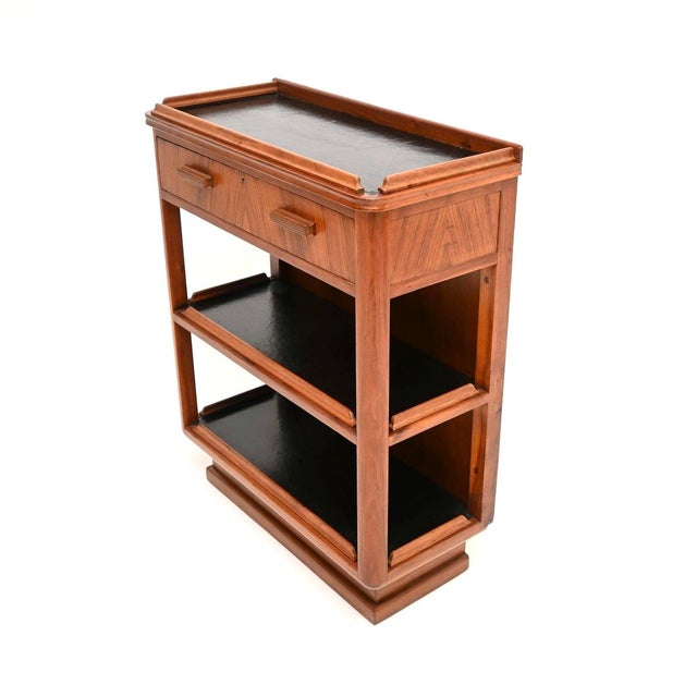 Art Deco Walnut and Leather Bookcase from Waring and Gillows, 1930 For Sale - Image 4 of 9