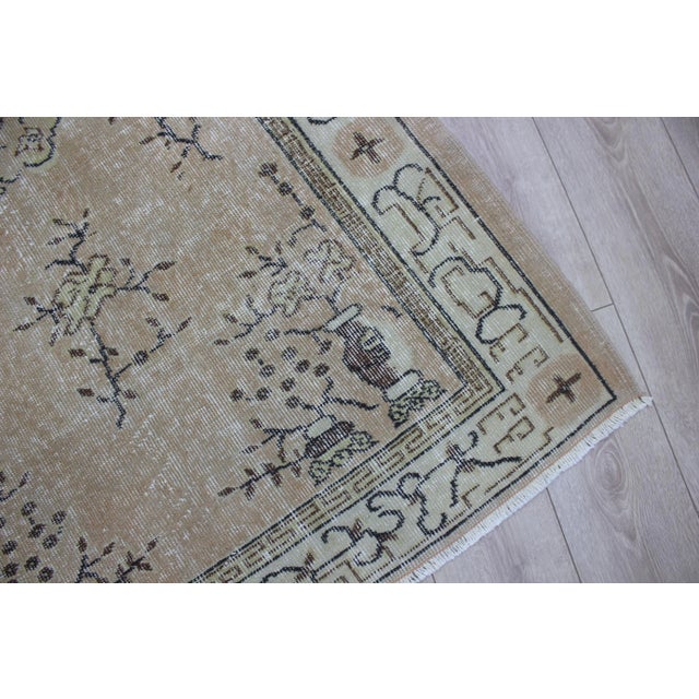 Mid 20th Century Mid 20th Century Beige Floral Area Rug For Sale - Image 5 of 13