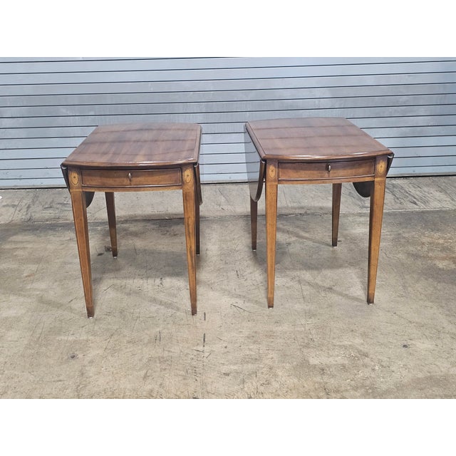 Traditional Late 20th Century Pair of Henredon Mahogany Pembroke Tables Inlays For Sale - Image 3 of 13