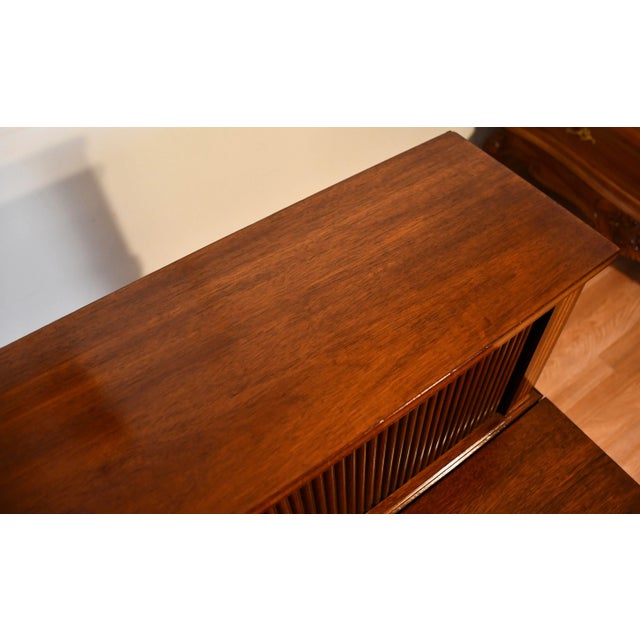 We are pleased to offer this gorgeous English Edwardian / Hepplewhite Tambour desk , from the 1920. This desk is made of...