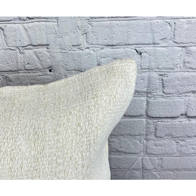Turkish 20 x 20 Hemp Pillow Turkish Cushion Natural Grayish White Pillow Cushion Cover For Sale - Image 3 of 4