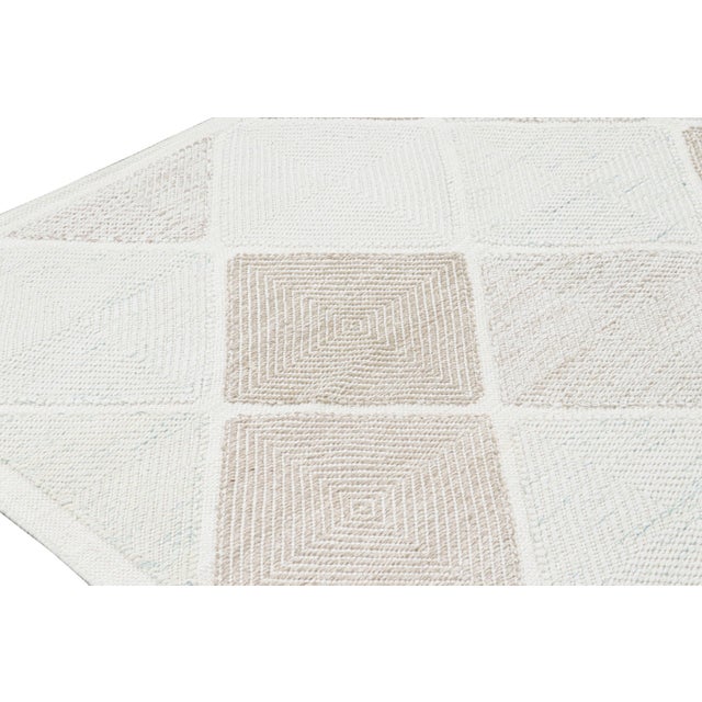 Rug & Kilim’s Scandinavian Style Custom Rug in Cream With Geometric Pattern For Sale In New York - Image 6 of 8