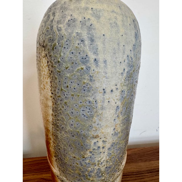 Sand 18” Signed Studio Pottery Sculptural Ceramic Vase in Neutral Sand & Stone Glaze For Sale - Image 8 of 9