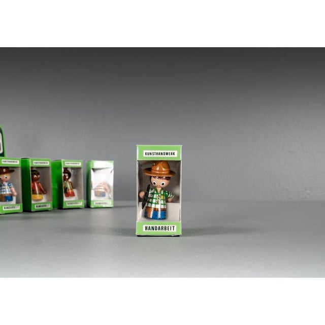 Finger Puppet Place Card Holders, 1960s, Set of 24 For Sale - Image 5 of 14