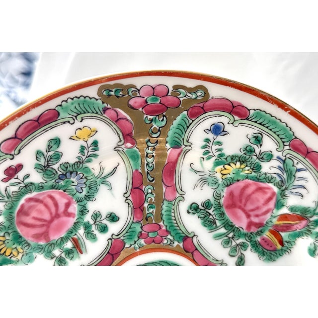 Late 20th Century Vintage Rose Medallion Plates, Set of 3 For Sale - Image 5 of 10