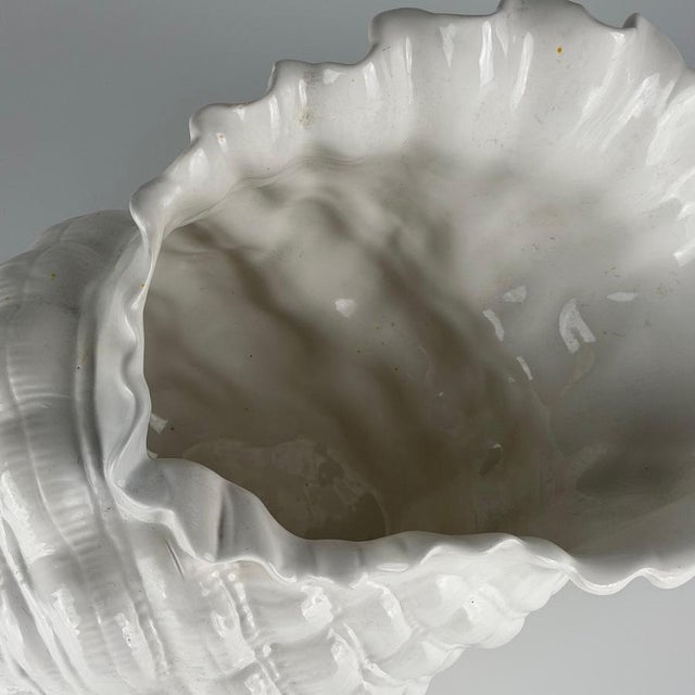 Large White Ceramic Shell Centerpiece by Alberto Smania for Studio Smania, Italy, 1970s For Sale - Image 9 of 12