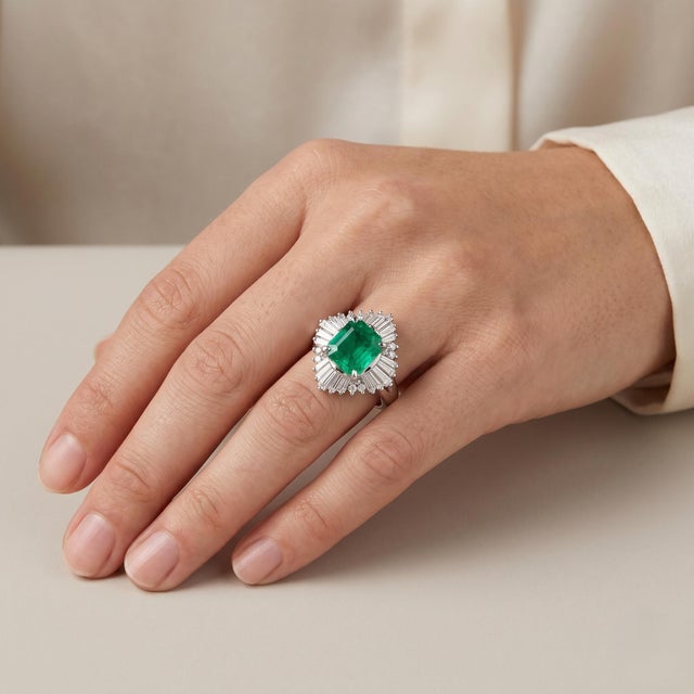 Discover the exquisite allure of our Ballerina Style Cocktail Ring, a stunning masterpiece crafted in luxurious...