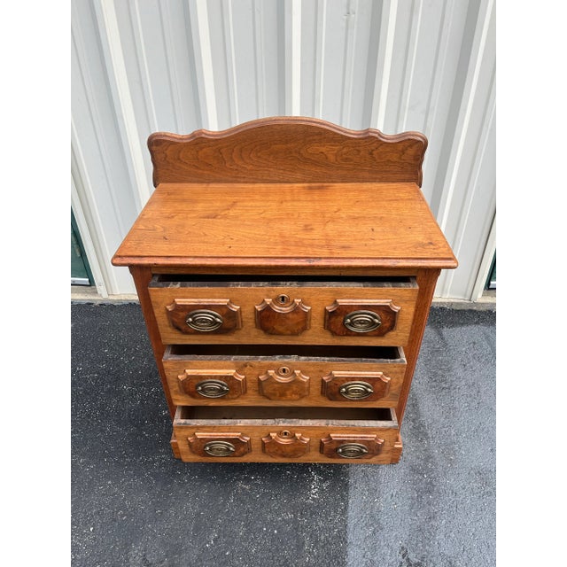 Antique Early American Walnut and Burlwood 3-Drawer Chest of Drawers For Sale - Image 6 of 12