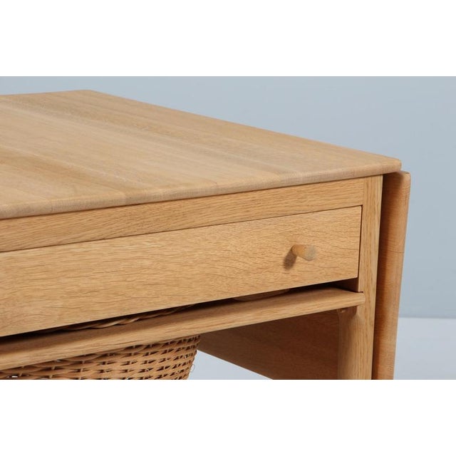 Andreas Tuck Oak Model AT-33 Sewing Table by Hans J. Wegner for Andreas Tuck, Denmark, 1960s For Sale - Image 4 of 9