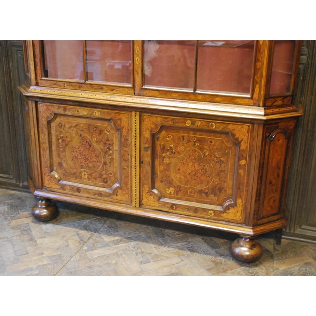Walnut & Marquetry Display Cabinet, 1790 For Sale - Image 4 of 7