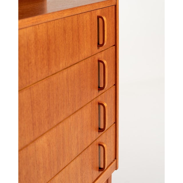 Wood Teak Bookcase by Bertil Fridhagen for Bodafors, 1950s For Sale - Image 7 of 8