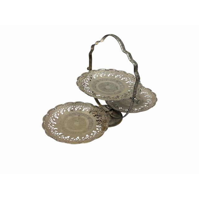 English Vintage 1950s English Pierced Silver-Plated 3-Tier Folding Dessert Stand For Sale - Image 3 of 8