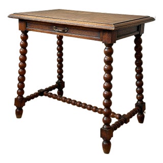 Late 19th Century English Turned Leg Walnut Side Table For Sale