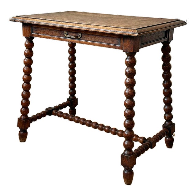 Late 19th Century English Turned Leg Walnut Side Table For Sale