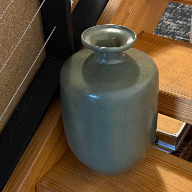 Vintage Large Mottled Moss & Chestnut Speckled Glazed Bottle Vase (14") For Sale - Image 12 of 18