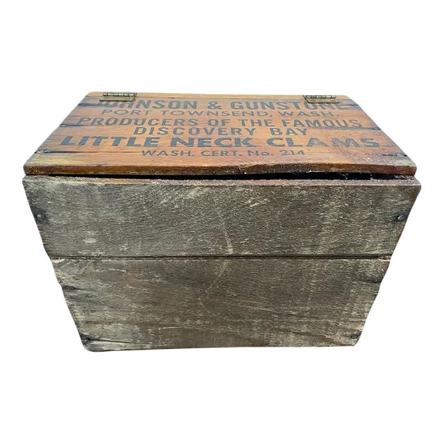 Early 20th Century Advertising Johnson in Gunston Clambox For Sale