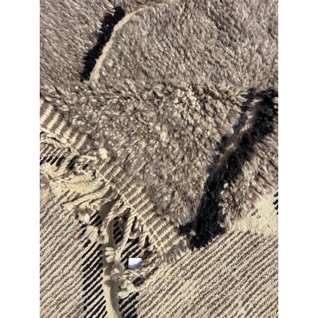 Mid-Century Modern Hand Made Berber Wool Rug, 2010s For Sale - Image 3 of 8