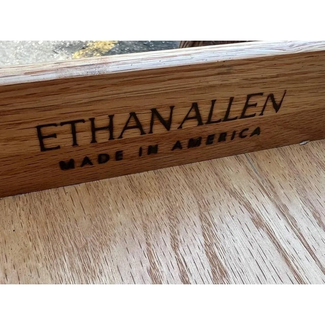 Ethan Allen Chippendale Style Mahogany Inlaid Dining Table & 2 Leaves For Sale - Image 11 of 12