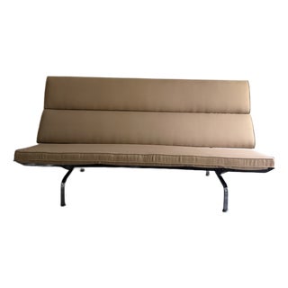 Authentic Herman Miller Eames Sofa Compact — Vintage 3-Seat Sofa, Original Upholstery For Sale